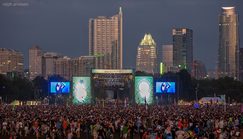 Image: Saturday Night in Austin, Texas