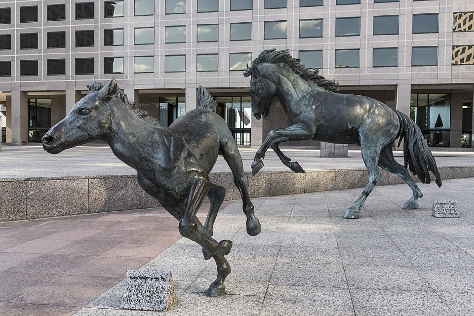 Image: Austin area artists: The city’s People’s Gallery wants YOU
